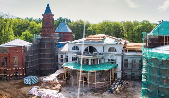 Главный дом усадьбы Покровское-Стрешнево начали реставрировать