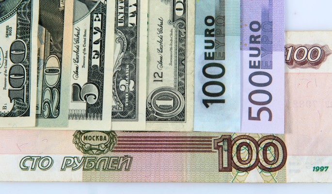 Какую валюту покупать в конце 2022 года: рекомендация финансового консультанта 