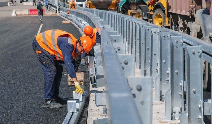 Строительство эстакады-съезда на Нижегородскую улицу завершено почти на две трети 