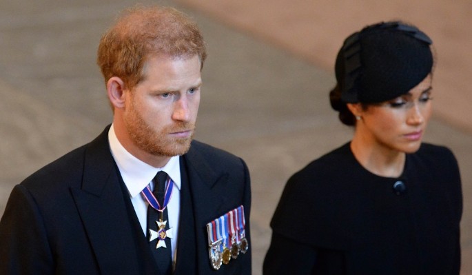 "Не смогут жить": предавших семью принца Гарри и Меган Маркл макнули в сволочной помет 