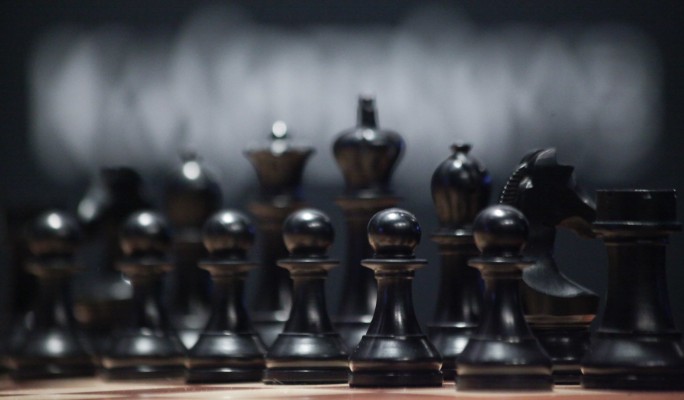 Великосветский досуг: почему стоит предложить гостям сыграть в шахматы