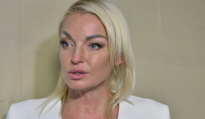 Результаты плачевные: надорвавшая пах Волочкова рыдает у врача