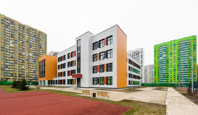 Собянин открыл новую школу в Некрасовке