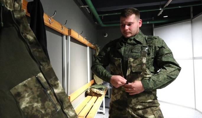 В Москве открыли горячую линию для желающих поступить на военную службу по контракту