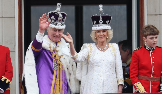 Золото, бриллианты и шампанское: как прошла роскошная коронация Карла III
