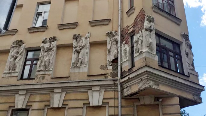 В Мещанском районе Москвы отремонтируют фасад здания начала XX века