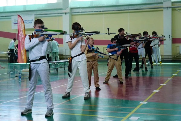 В Подмосковье прошел III турнир юнармейцев по стрельбе из арбалета