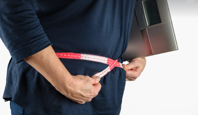 Диетолог: массовое ожирение связано со стрессом и малой подвижностью