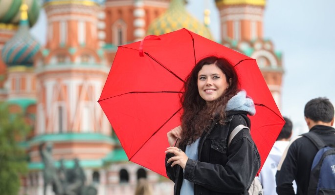 Собянин: Туристическая отрасль Москвы практически полностью восстановилась