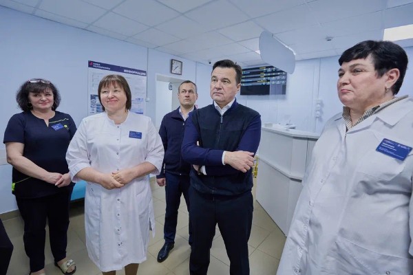 Губернатор Подмосковья Андрей Воробьев оценил работу  обновленной поликлиники в Молодежном