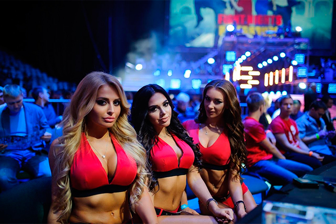 Найт герл. Илона Левушкина (Fight Nights). Алина Еремина Fight Nights. Илона Левушкина ринг герлз. Алина Еремина ринг герл.