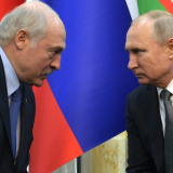 Пререкание с Путиным дорого обошлось изворотливому Лукашенко