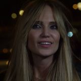 Похудевшая Глюкоза повертела пятой точкой на камеру 