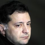 Скорбящего по жертвам авиакатастрофы Зеленского пристыдили 