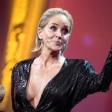 Голливудская секс-бомба похвалила Путина и втоптала в грязь Трампа