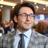 Малахов помог встретиться разлученным на 14 лет матери и сыну