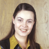 Изгибы тела 58-летней Андреевой в купальнике возбудили россиян