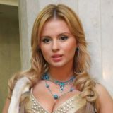 Заметно изменившуюся Семенович заподозрили в беременности 