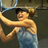 Шарапова с треском провалилась на международном чемпионате 