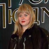 Михалкова сбежала после странного падения модели из окна ее квартиры