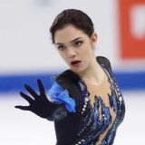 На фигуристку Медведеву набросились из-за алкоголизма 