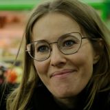 Интересное положение: Ксения Собчак показала округлившийся живот