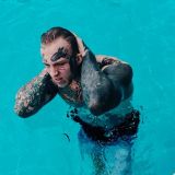 Рассказавший об отцовстве сын-фрик Яковлевой разрезал себе язык