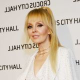 Бесстыдница Валерия соблазнила мужчину на съемочной площадке