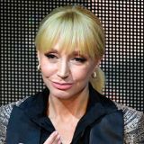 Орбакайте устроила переполох из-за сломанной ноги