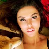 Любовник потратил огромную сумму на Седокову в День святого Валентина