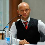 Хрусталев с отростками на голове обратился к Малышевой по поводу смертельной инфекции