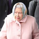 Елизавету II втянули в скандал с видео для взрослых