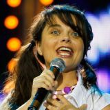 Вылитый Тарзан: сын Королевой с голым торсом всполошил народ