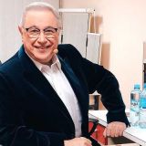 Плотный и мохнатый: раздевшийся Петросян вызвал омерзение