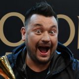 Сумасшедшая фанатка порезала Жукова на концерте ради приворота