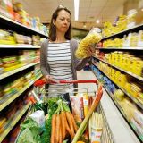 Пока бушует коронавирус: продуктов в России хватит на пару месяцев