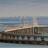 Лучше бы не строили? Власти признали опасность Крымского моста