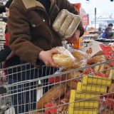 Скупающих гречку из-за коронавируса россиян предупредили об ответственности