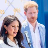 Принц Гарри бросил Маркл с ребенком и уехал к бывшей