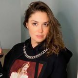 После расставания с Прилучным Муцениеце собирает мусор на обочинах