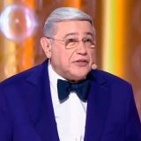 Море цветов и интим в ванной: как провели романтический отпуск Петросян и Брухунова