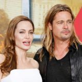 Джоли изолировала детей от Питта из-за коронавируса 
