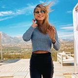 Малолетняя дочь Лободы сутки напролет гуляет на улице во время эпидемии коронавируса