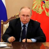 Названа причина отказа Путина от самоизоляции из-за коронавируса