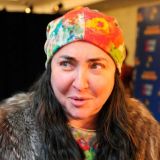 Лолита смирилась с проступающей сединой