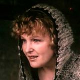 Знаменитая актриса сбежала из страны ради детей