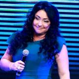 Страдающая от водки и сладкого Лолита решила отдать продукты соседям