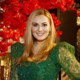 Кожевникова вывалила напоказ грудь