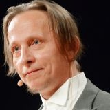 Охлобыстин притащил всю семью на VIP-богослужение в разгар эпидемии