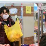 Врач назвал 10 правил посещения магазинов во время пандемии